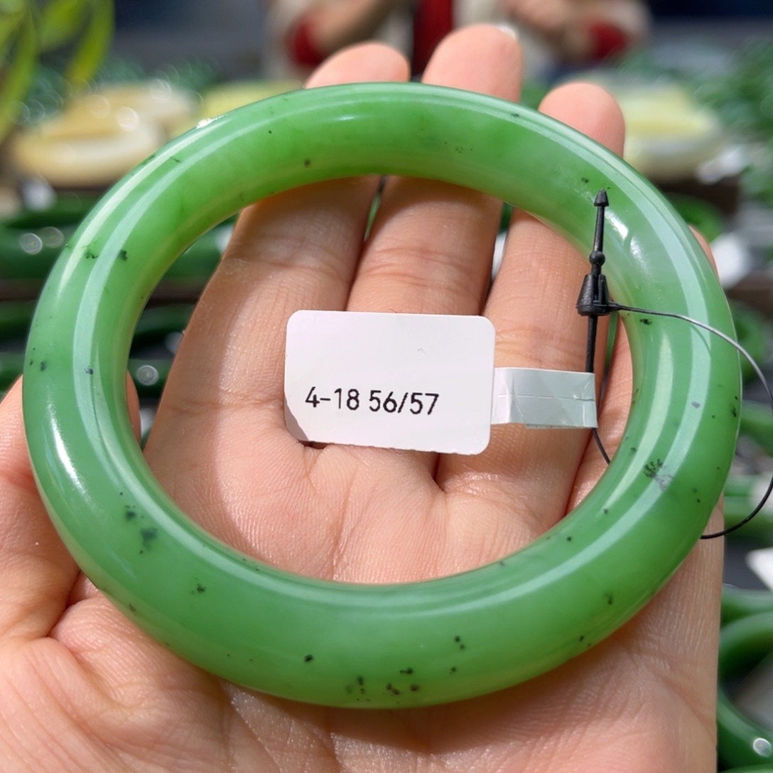 和田玉（碧玉）手镯未镶嵌