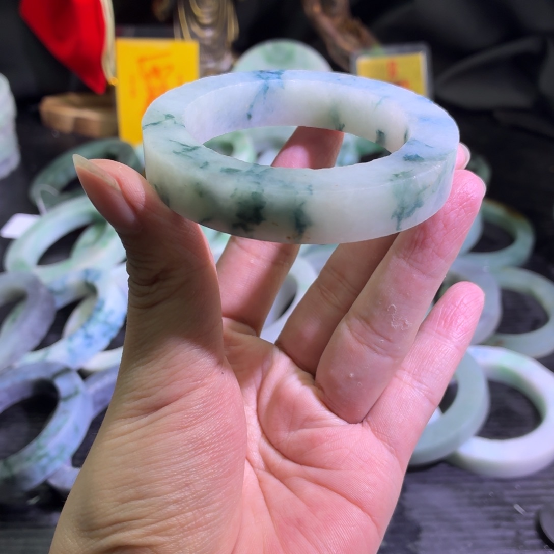 定制翡翠未镶嵌天然翡翠A货毛胚手镯定制