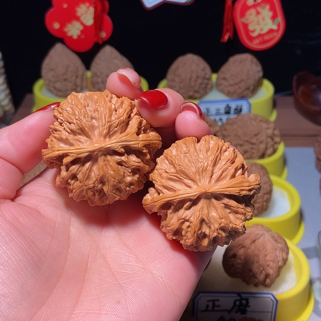 文玩核桃吊坠王****王苹果