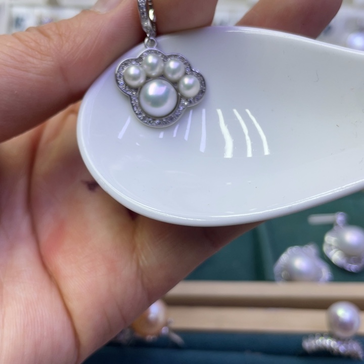 淡水珍珠吊坠(不含链)合金