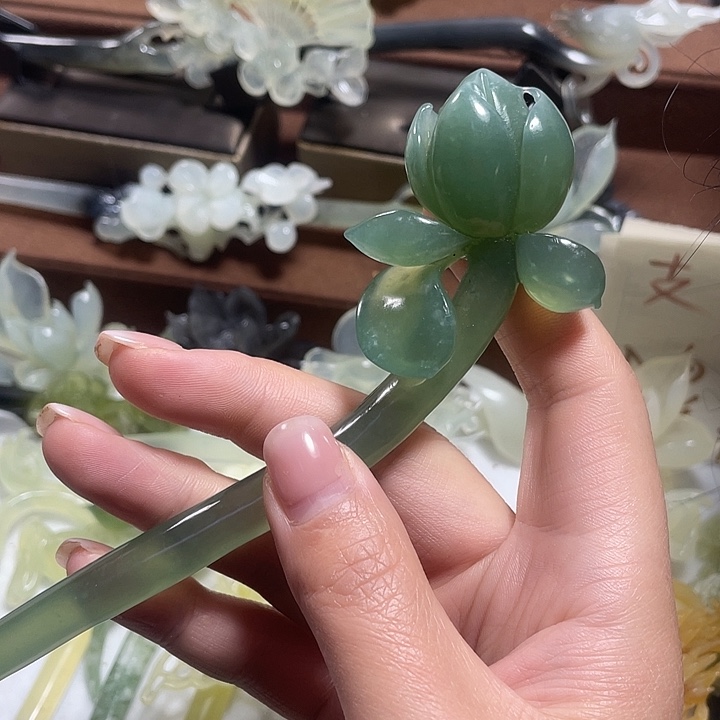 蛇纹石玉未镶嵌发饰