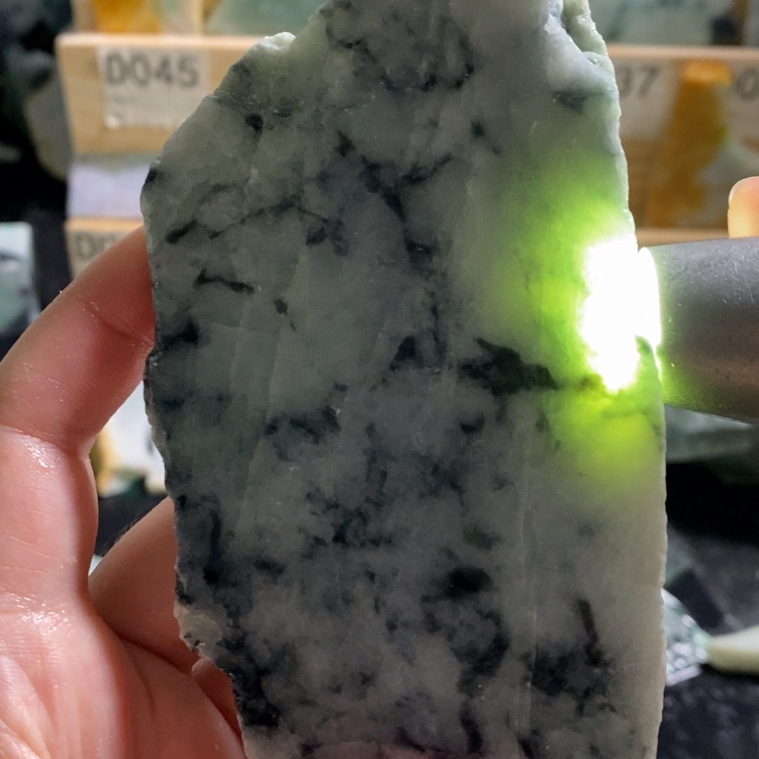 颈饰未镶嵌翡翠天然翡翠