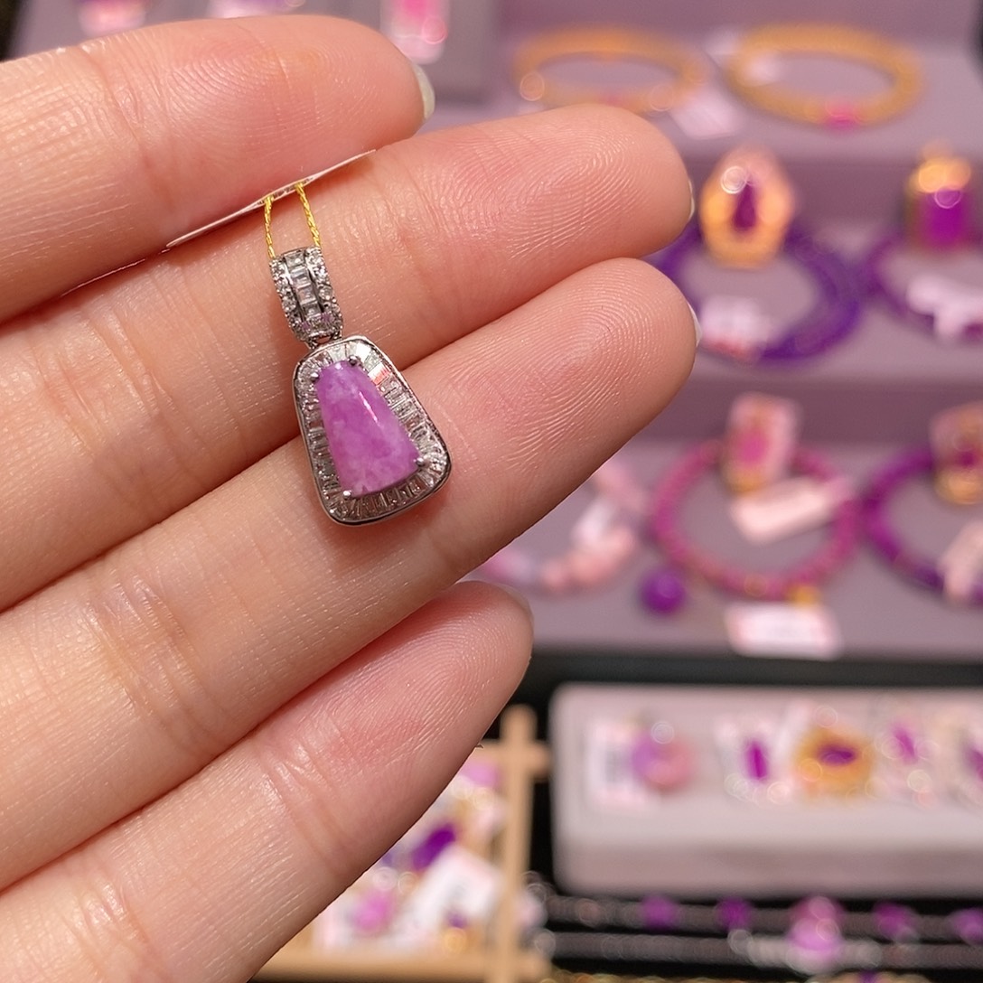 苏纪石（舒俱来）18K金镶嵌吊坠(不含链)