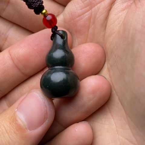 西***赁和田玉未镶嵌颈饰