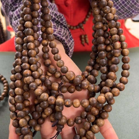 沉香手串乌身红土33克卡0.9多样性发1条