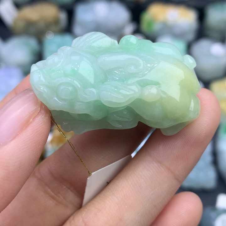 翡翠颈饰未镶嵌天然缅甸翡翠