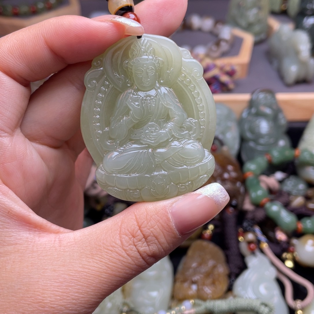 和田玉颈饰未镶嵌