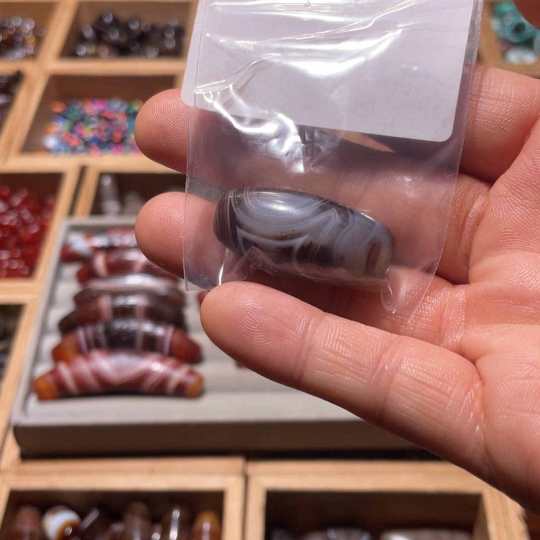 玛瑙/玉髓未镶嵌珠宝半成品