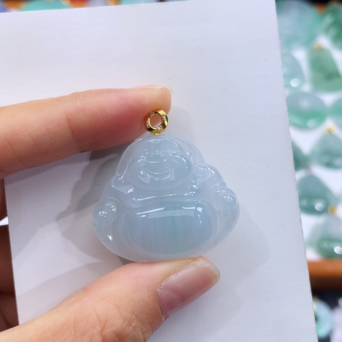 翡翠18K金镶嵌颈饰翡翠吊坠