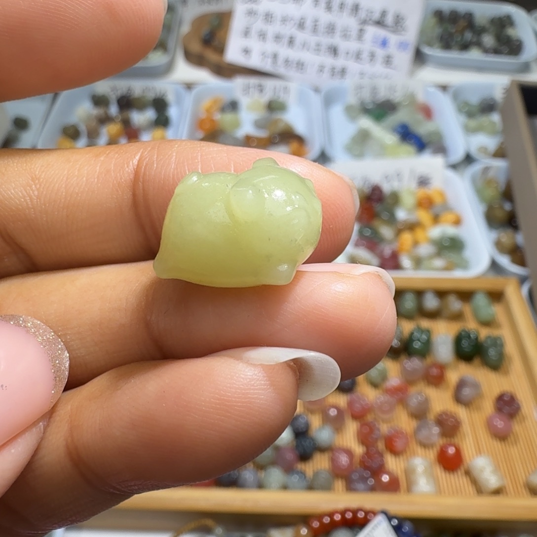 和田玉未镶嵌珠宝奇石