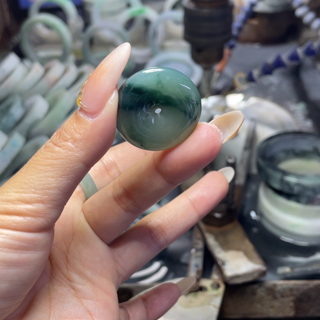 颈饰未镶嵌翡翠3*娘