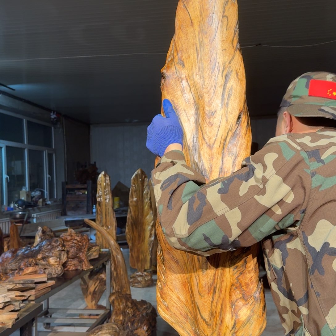 六***江木佳友琥珀木摆件16