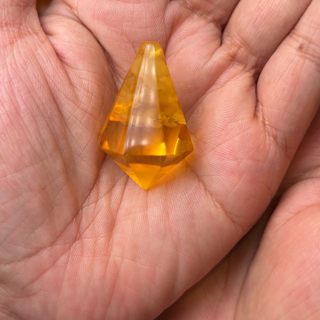 蜜蜡未镶嵌吊坠(不含链)