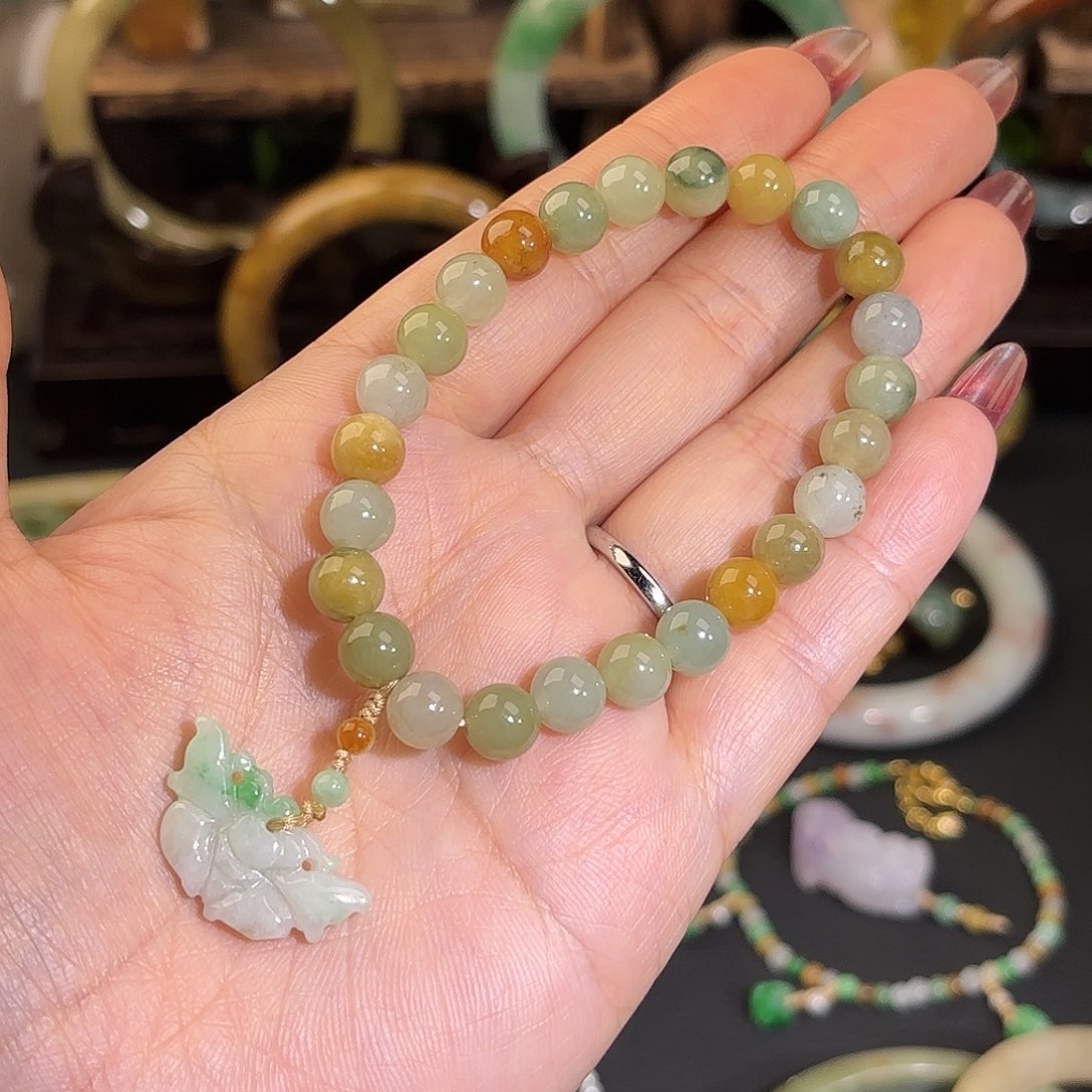 翡翠手链未镶嵌糖豆