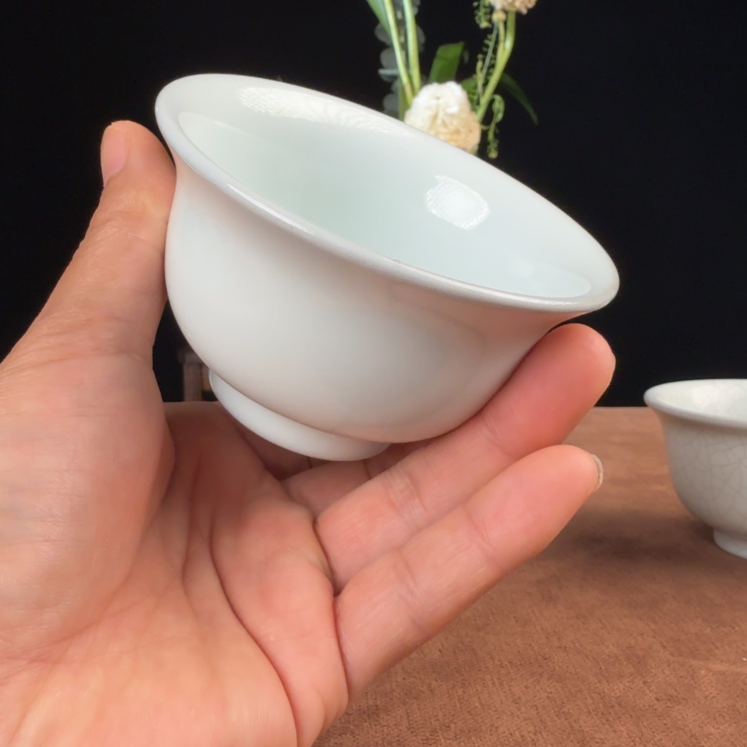 杯子瓷汝瓷月白压手杯微瑕