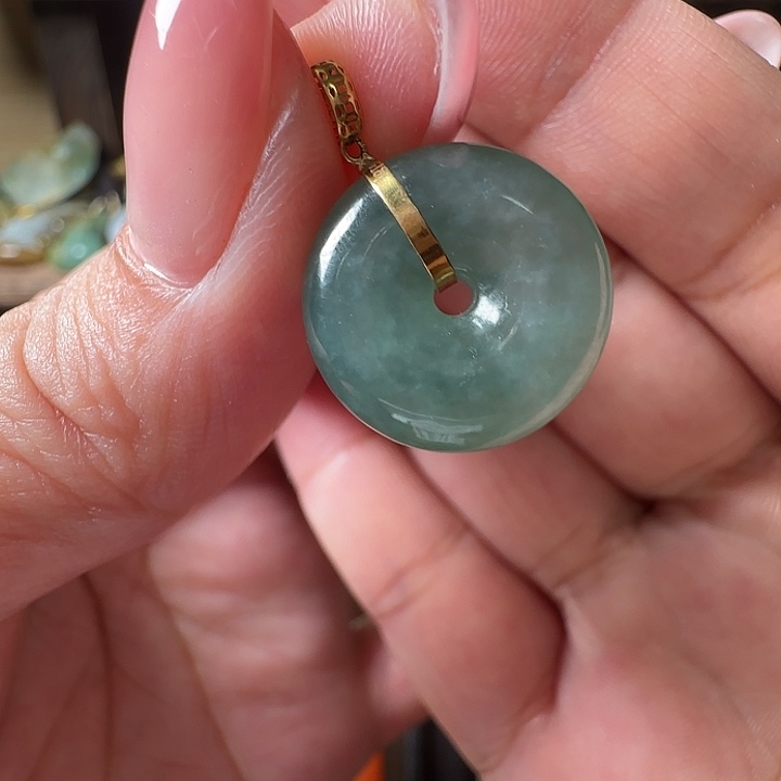 翡翠18K金镶嵌手镯翡翠260