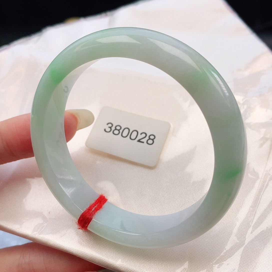 翡翠手镯未镶嵌55圈口380028