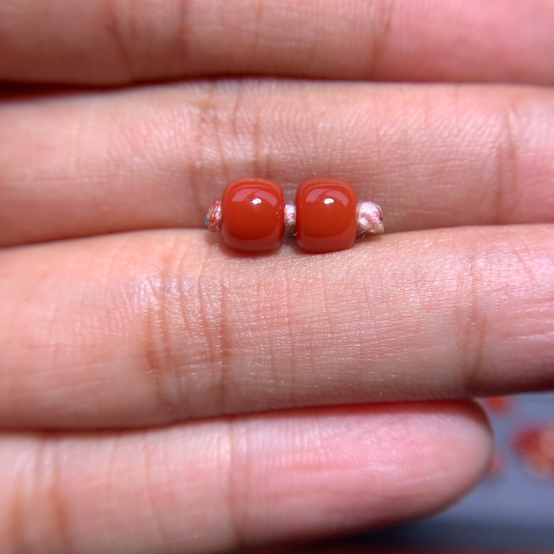 南红玛瑙柿子锦满色老型对珠6×5未镶嵌