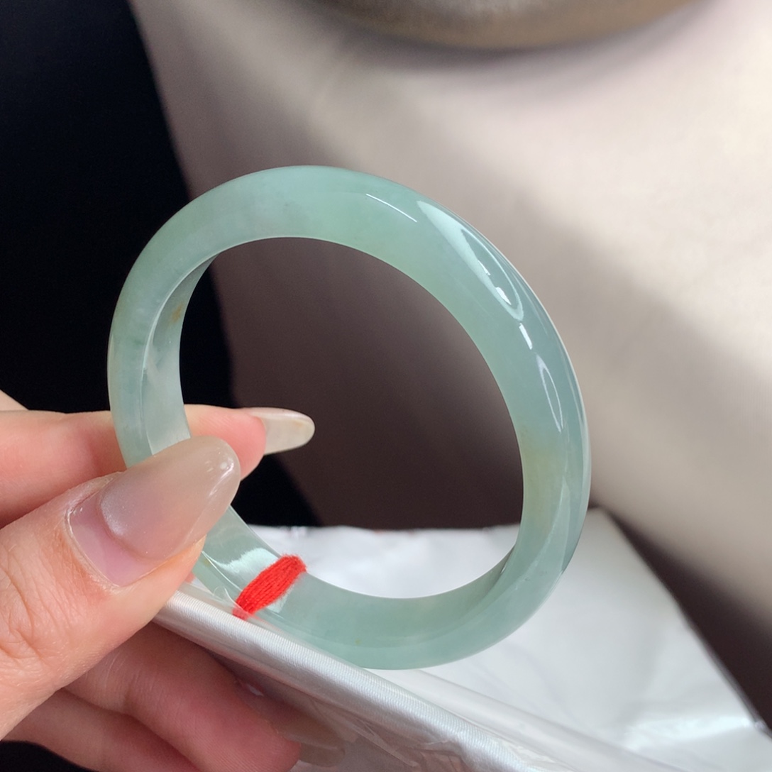 翡翠未镶嵌手镯(4号)贵妃，正圈带51➕