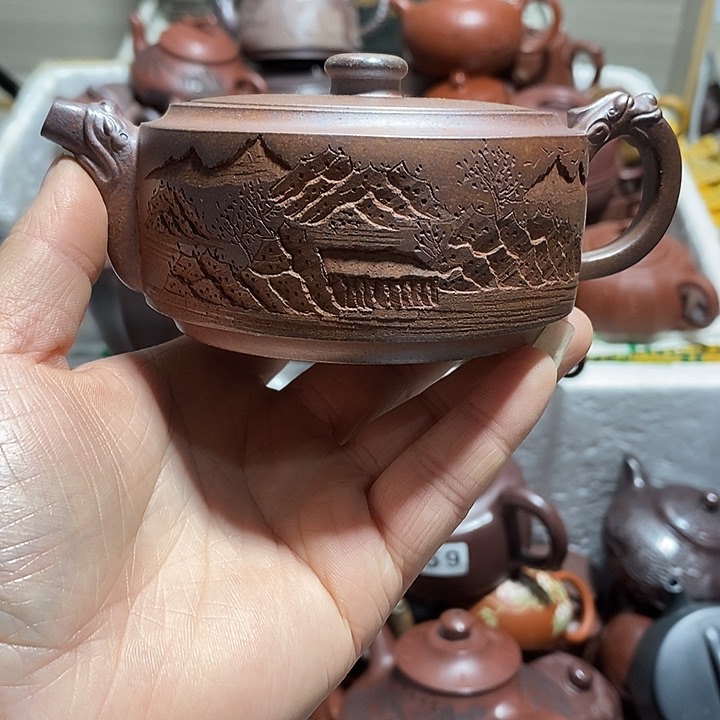 紫砂茶壶微瑕微笑