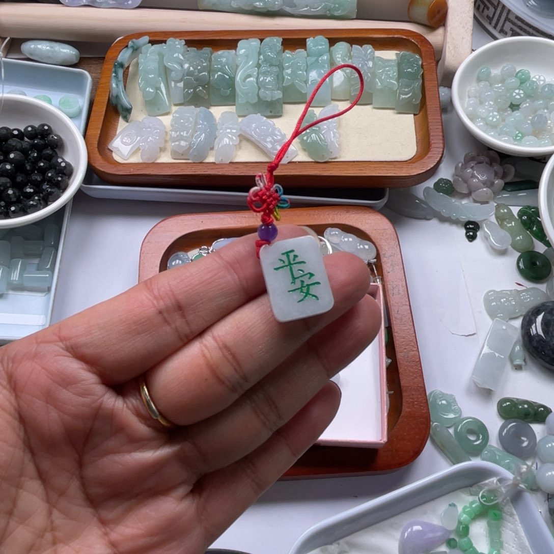 翡翠颈饰未镶嵌56895678