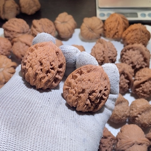 文玩核桃把件虎头