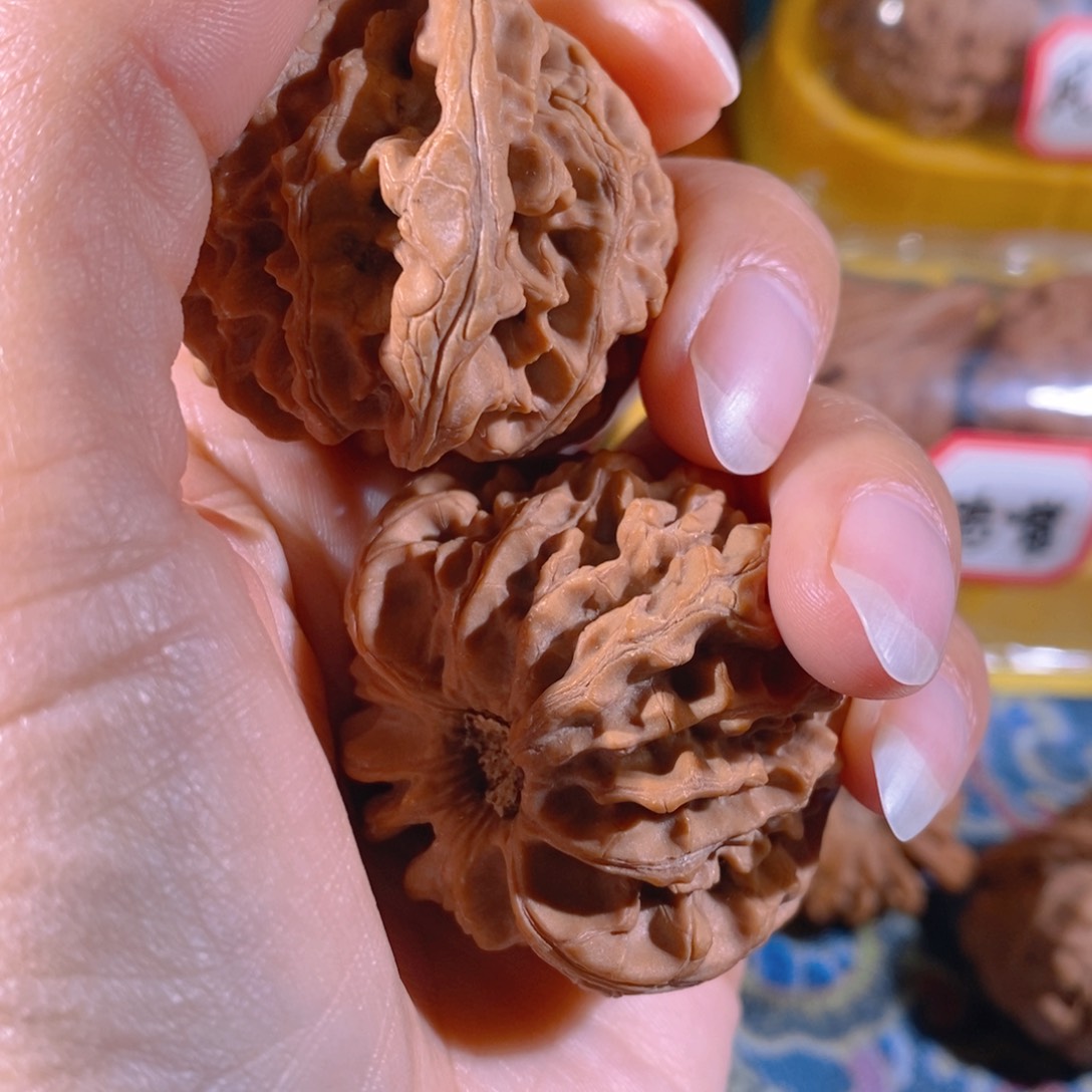 吊坠文玩核桃大*?龙门