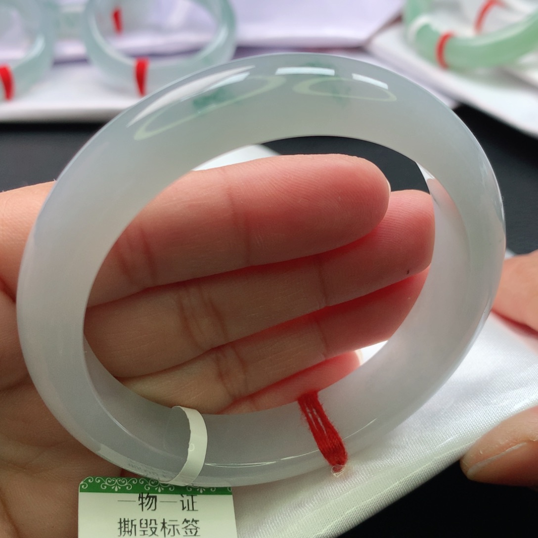 翡翠手镯未镶嵌缅甸56.57