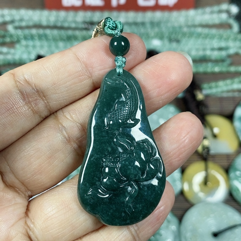 【闪购商品】翡翠颈饰未镶嵌玉吊坠翡翠玉随性连连有鱼连年有余