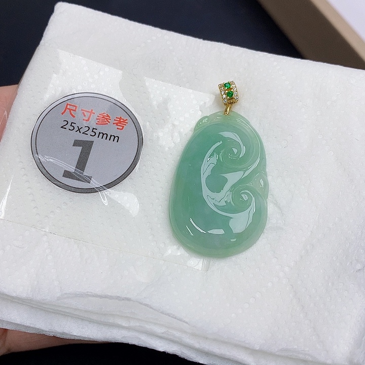 颈饰银S925镶嵌翡翠天然A货