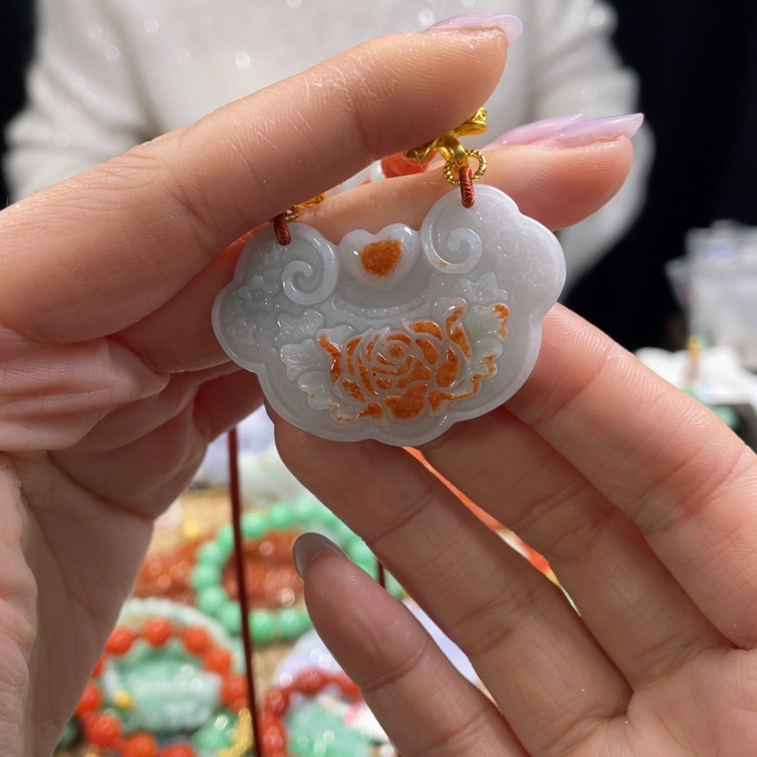 翡翠颈饰未镶嵌代编织