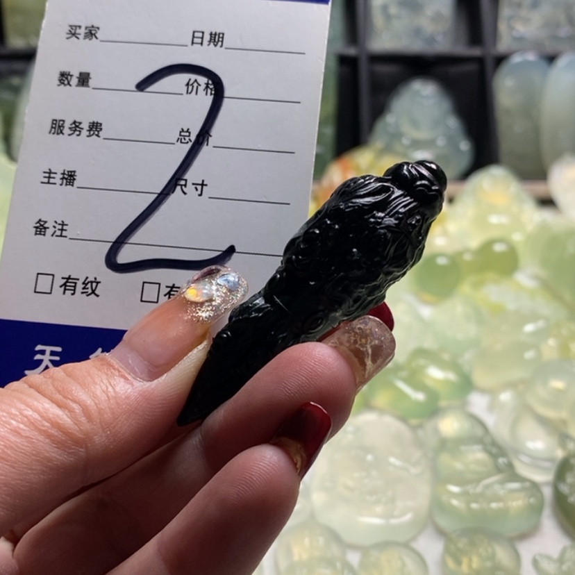 【闪购商品】蛇纹石玉颈饰合金