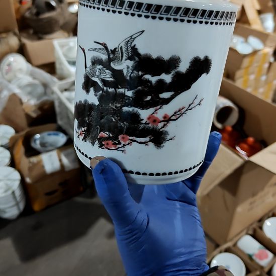 摆件陶瓷盘子碗啥都有