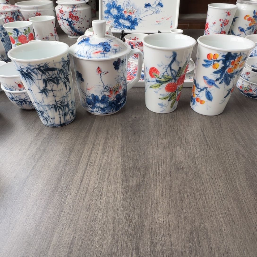 景德镇釉下五彩手绘