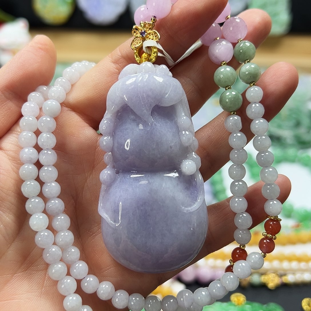 翡翠未镶嵌颈饰吊坠