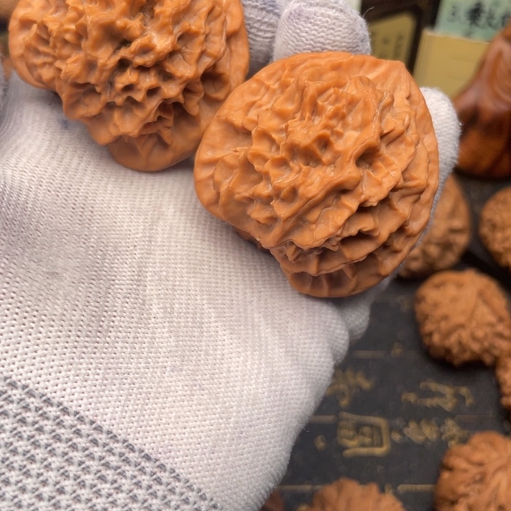 彬***物核桃秦岭官帽全品