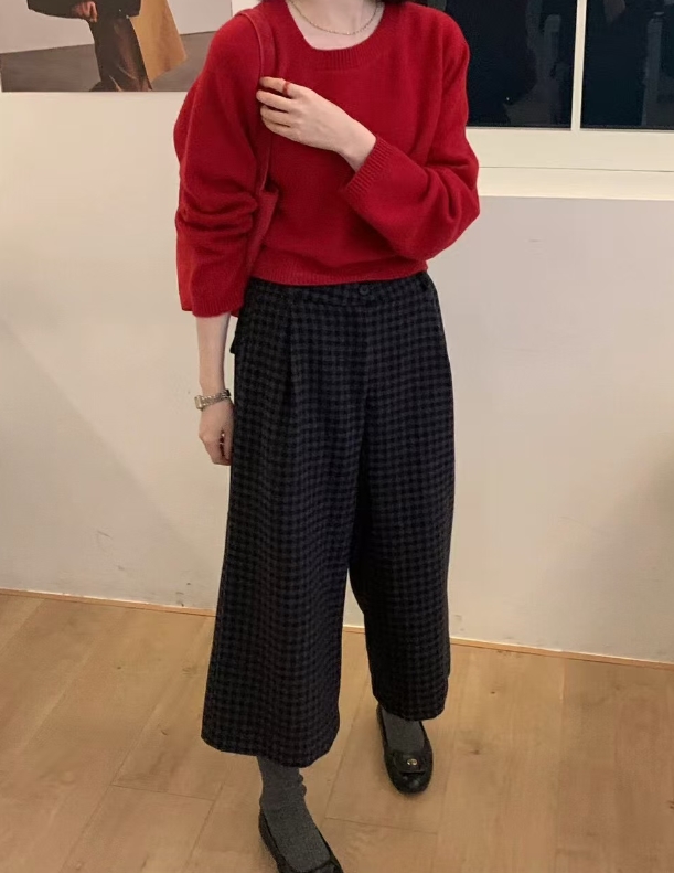 IU（2365 #库） 韩版气质百搭格纹八分裤 KC