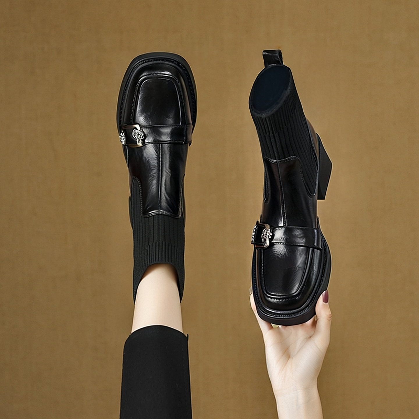 2025秋冬复古金属扣针织拼接小众设计显瘦方头粗跟袜靴615