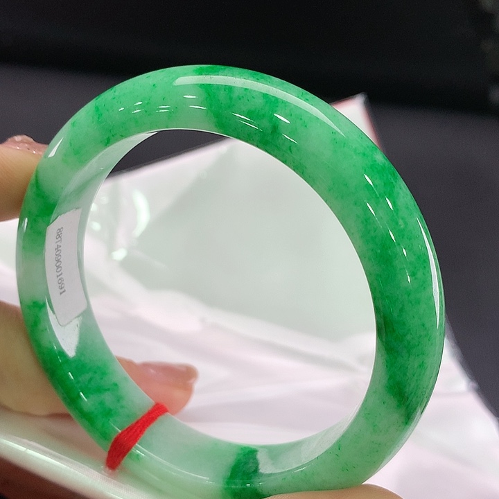 翡翠未镶嵌手镯正圈55