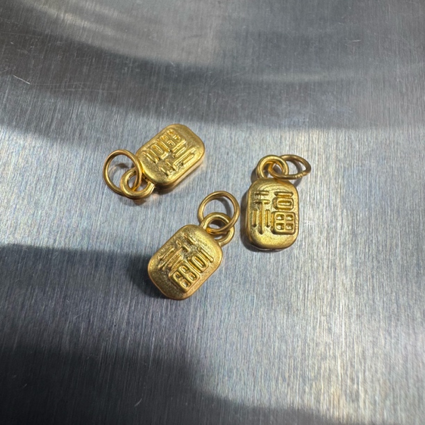 【星星 0.42 】 足金999 小福牌 XJ