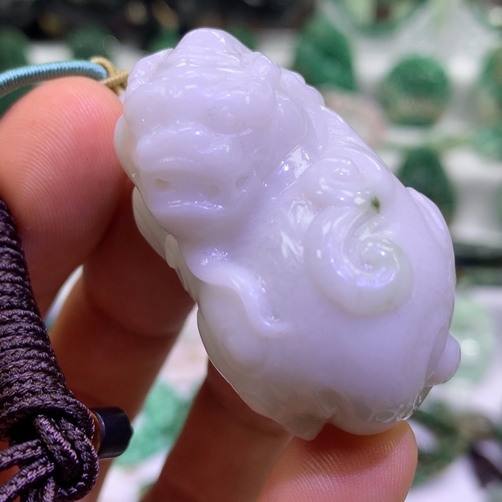 独山玉未镶嵌颈饰