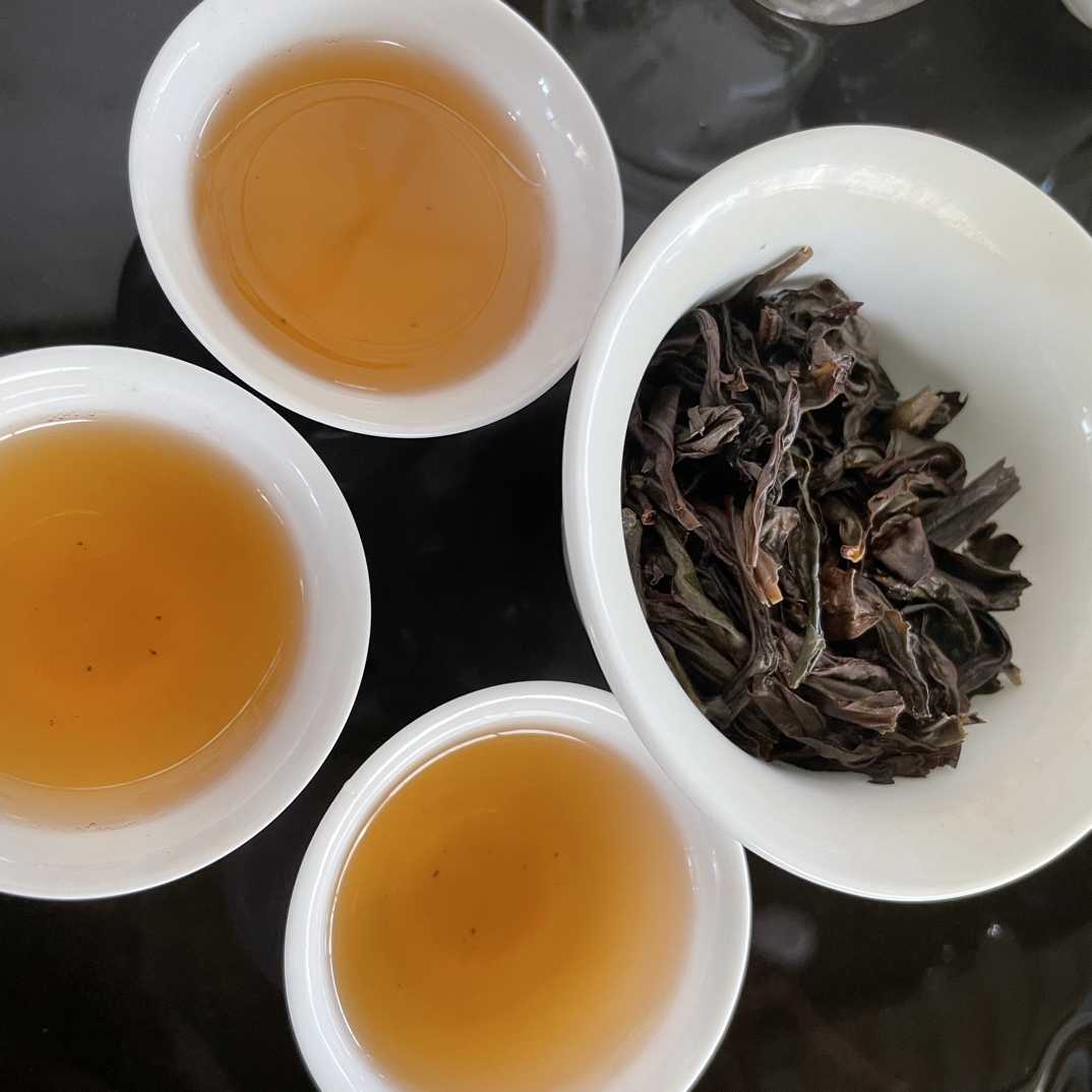 生态春季鸭屎香，银花香饱满耐冲泡，