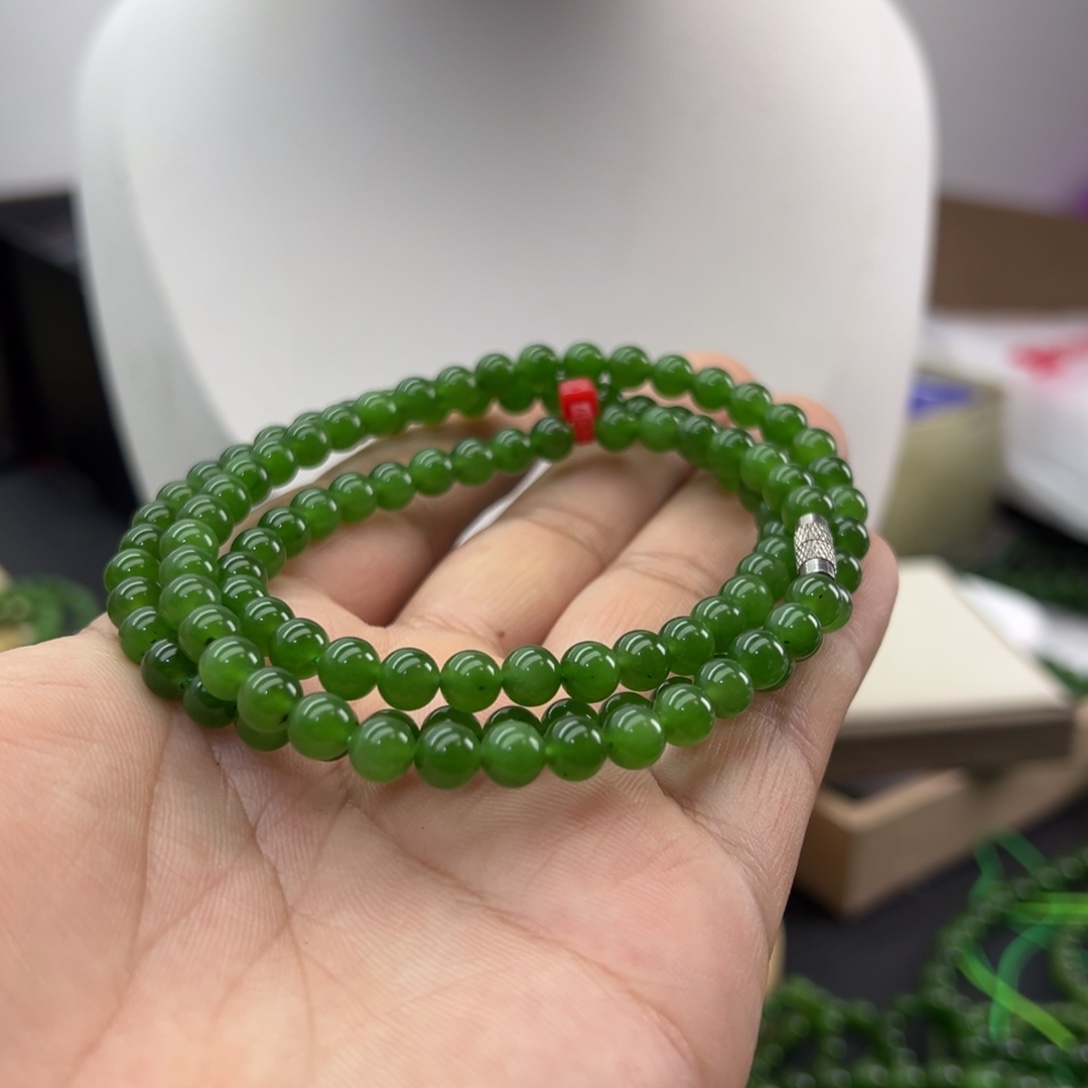 水****和田玉（碧玉）未镶嵌颈饰卡6 辣阳绿 微黑 108颗