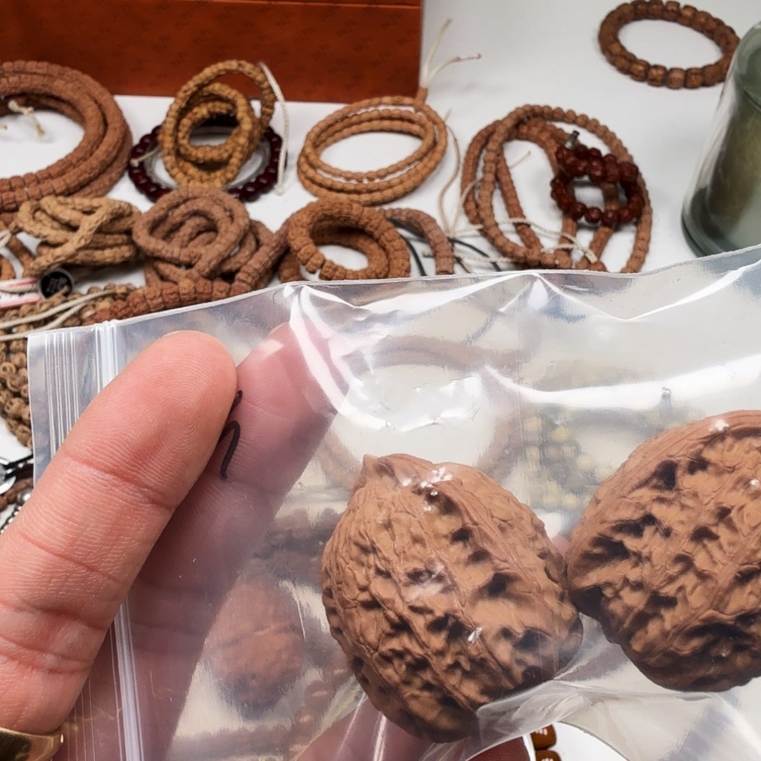 J***n金刚菩提吊坠闷头鸡