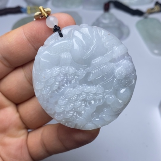 翡翠未镶嵌颈饰翡翠