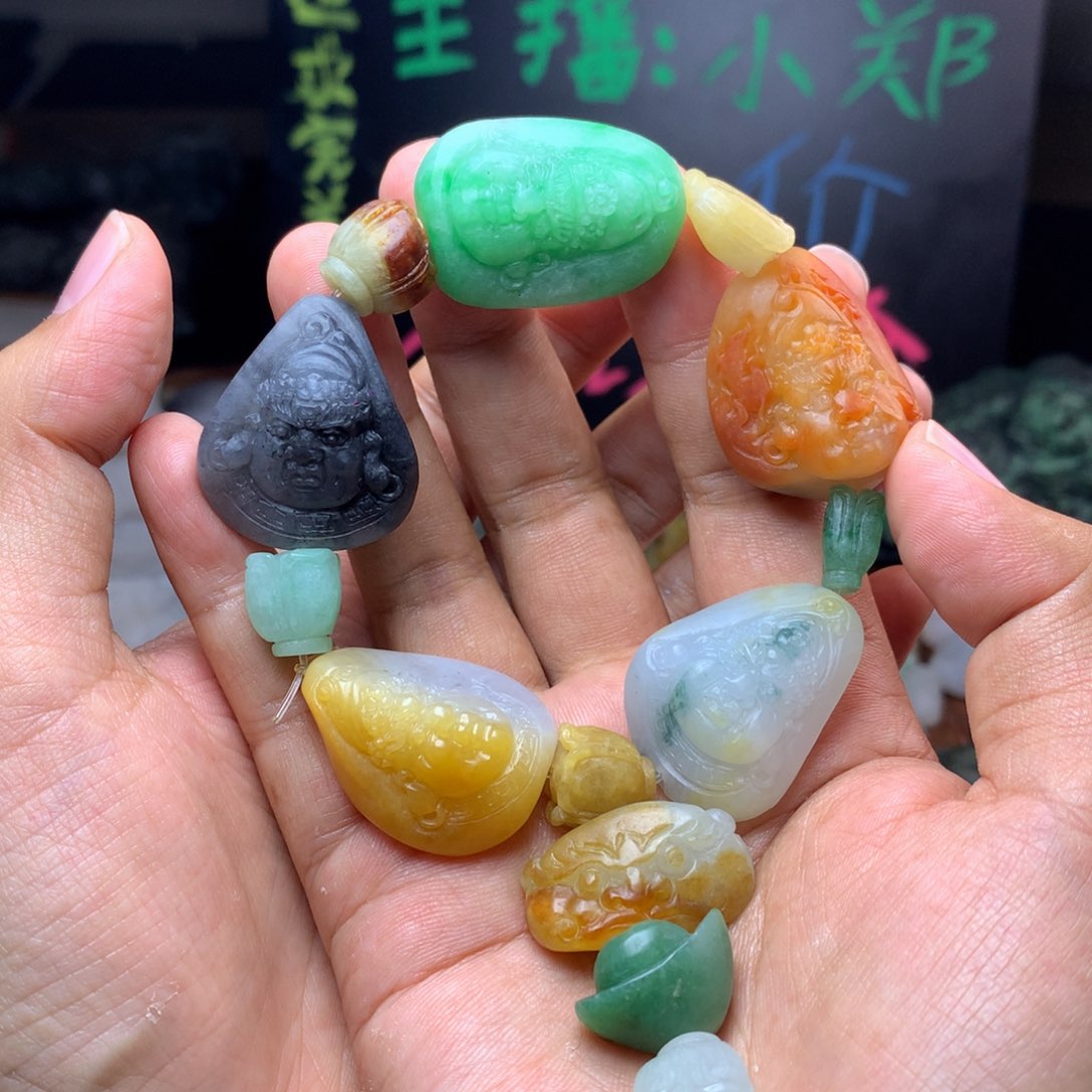 定制翡翠未镶嵌千*翡翠