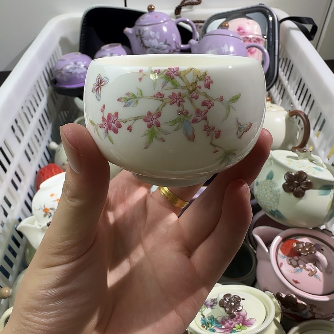 瓷片羊脂玉紫藤花罗汉杯