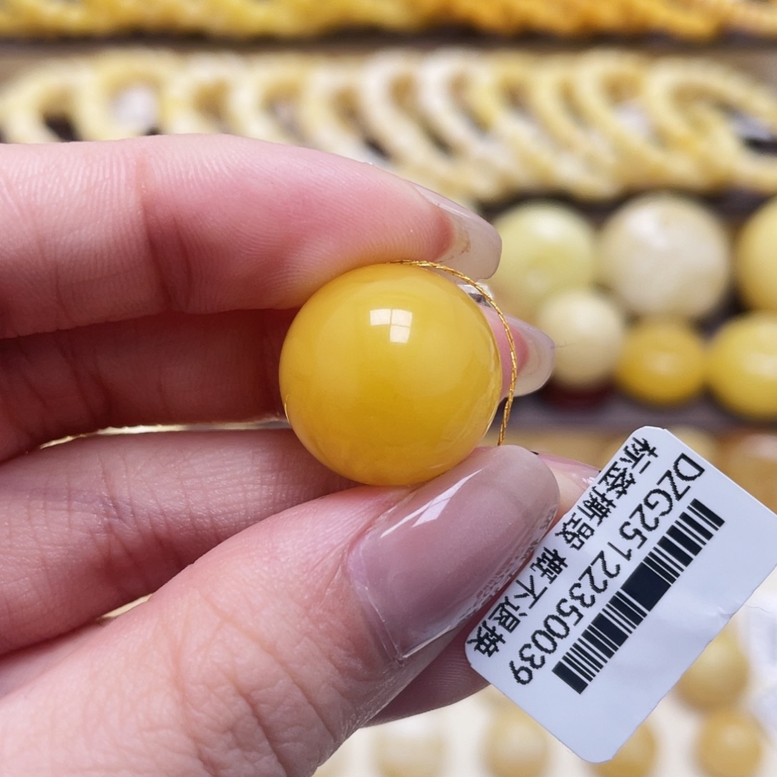 琥珀未镶嵌裸石17.7mm圆珠
