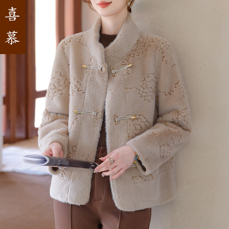 妈妈秋冬装仿貂绒时尚外套短款中老年女装2025新款环保皮草上衣服