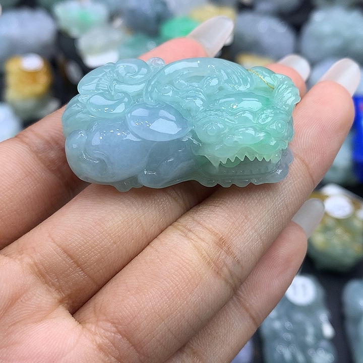翡翠未镶嵌颈饰天然缅甸翡翠